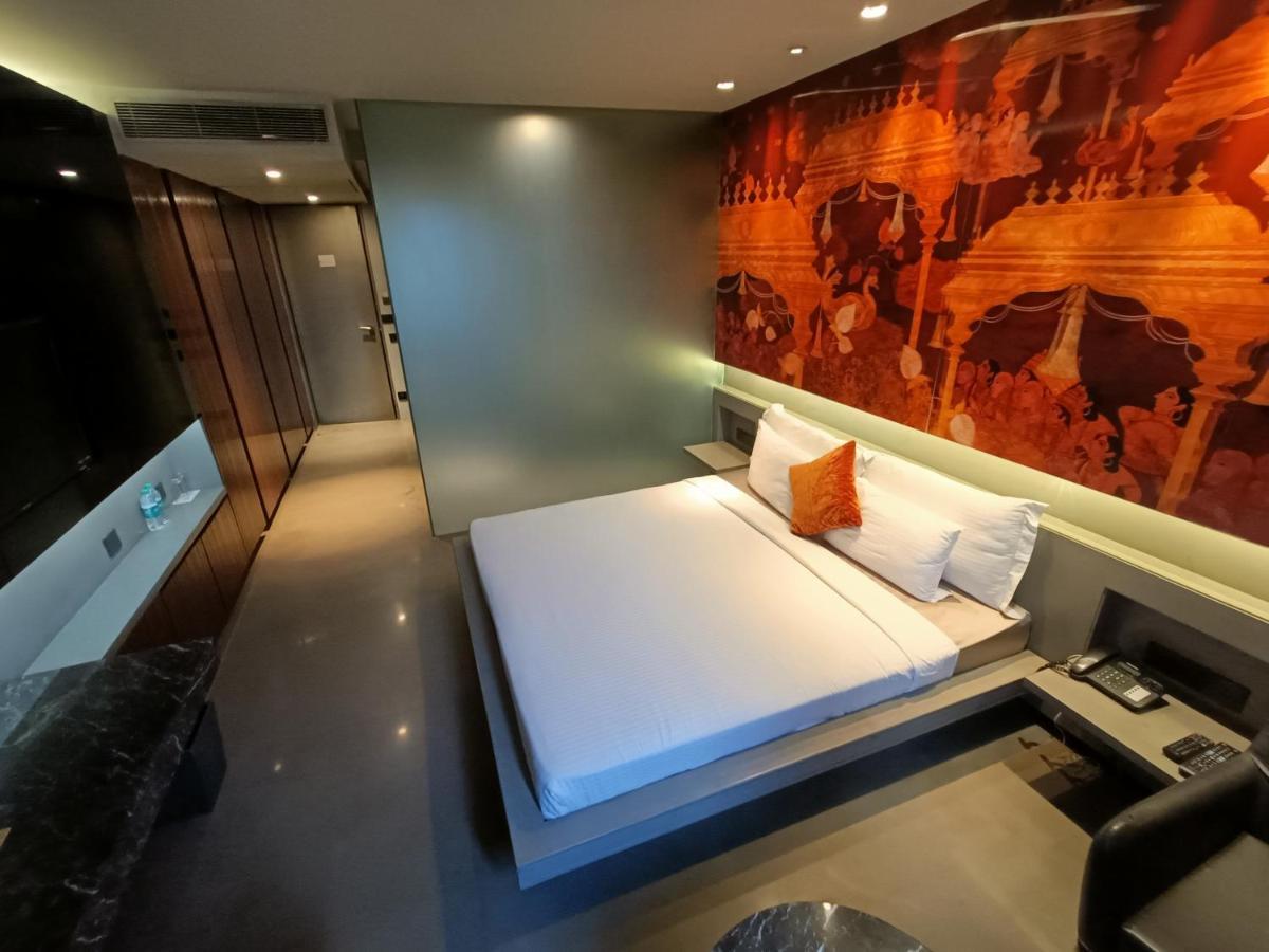 Boulevard By Design Hotel Madras Buitenkant foto