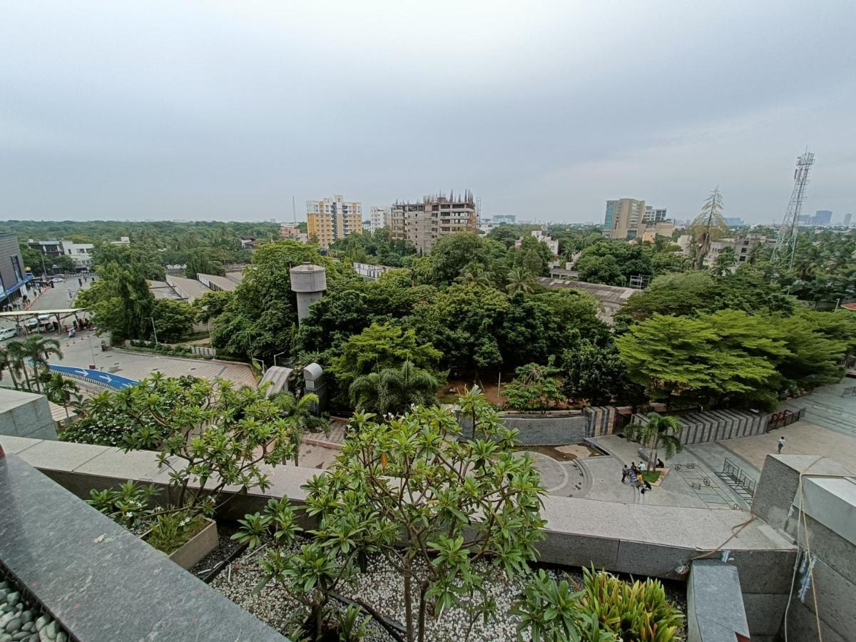 Boulevard By Design Hotel Madras Buitenkant foto