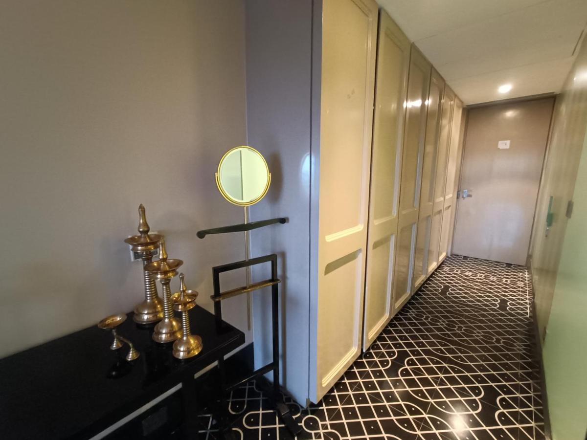 Boulevard By Design Hotel Madras Buitenkant foto