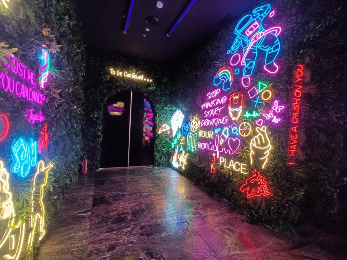 Boulevard By Design Hotel Madras Buitenkant foto