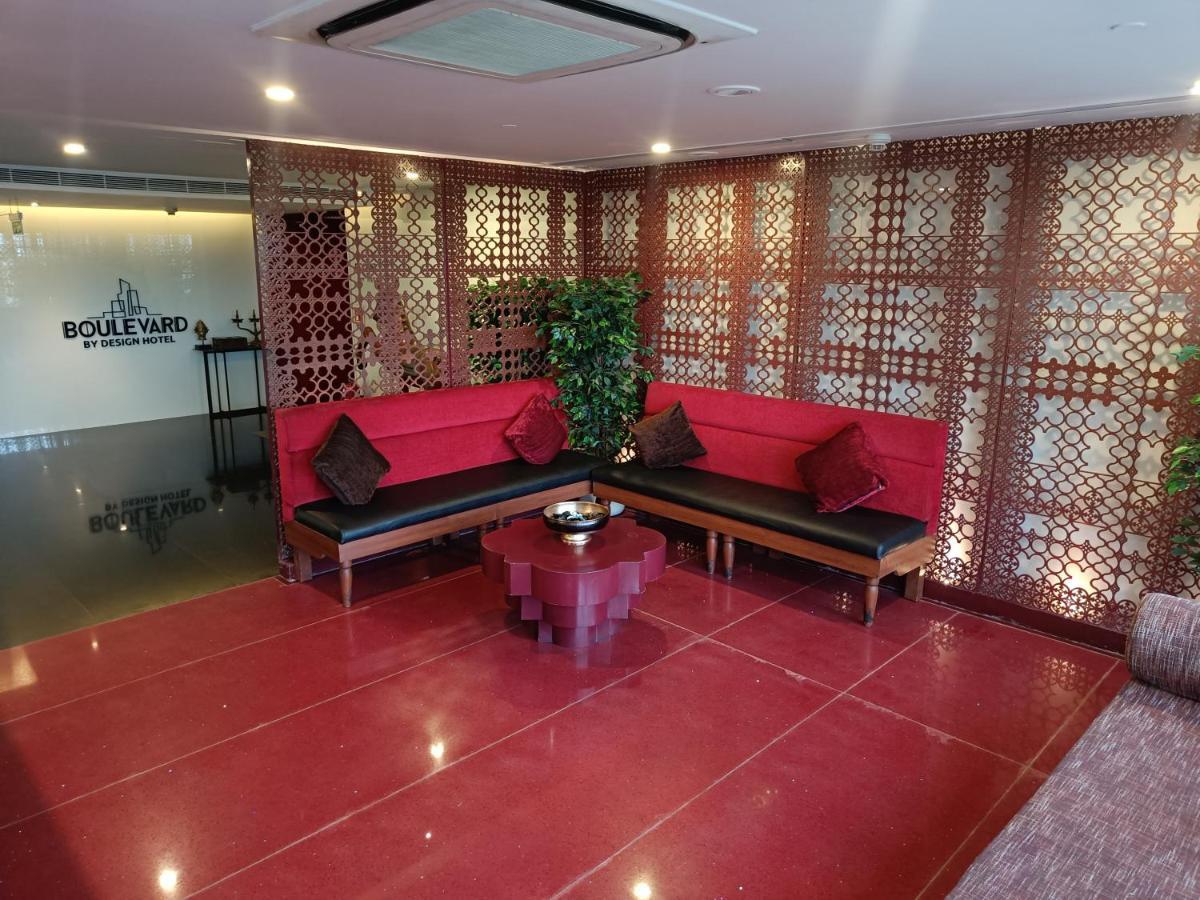 Boulevard By Design Hotel Madras Buitenkant foto